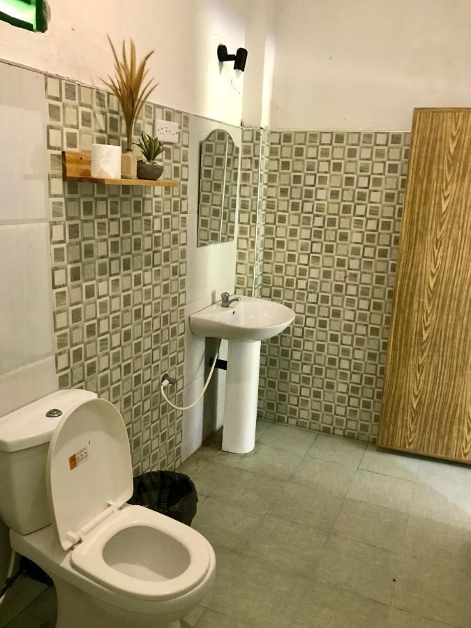 Bananas Mirissa Hotel Екстериор снимка